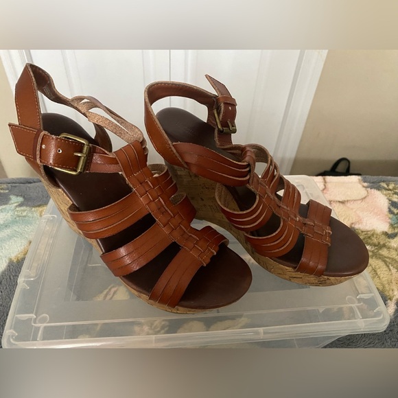 Mossimo cork wedges - Picture 2 of 2